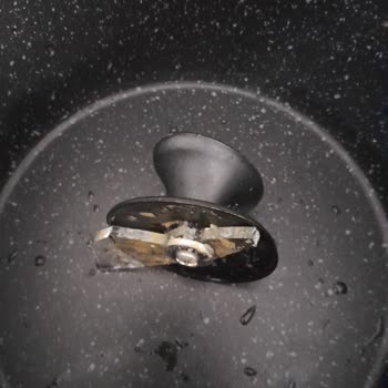 Karaca Züccaciye Tencere Cam Kapak Patladı