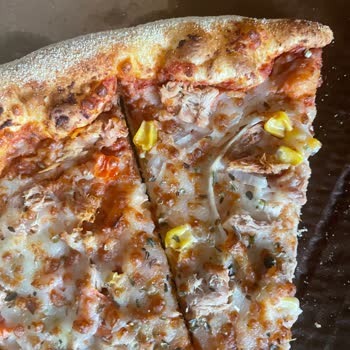 Domino's Pizza Hayatımın En Pahalı Ekmeğini Yedim.