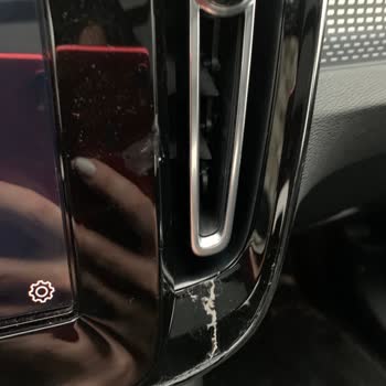 Migros'tan Aldığım Glade Oto Kokusu Araca Zarar Verdi