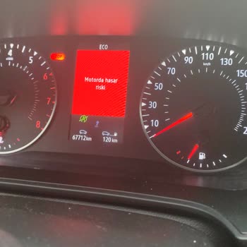 Renault 2022 Yılında Sıfır Aldığım Aracımda Motor Hasar Riski Uyarısı Çıktı