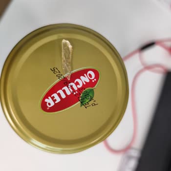 BİM Öncüller Kuşburnu Marmelatının İçinden Camların Çıkması