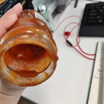 BİM Öncüller Kuşburnu Marmelatının İçinden Camların Çıkması