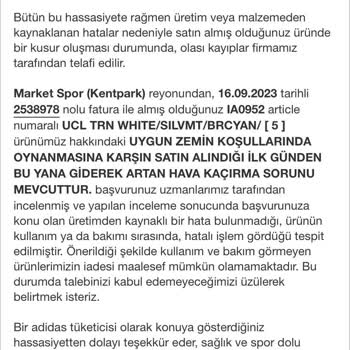 Adidas Futbol Topunun Kusurlu Çıkması