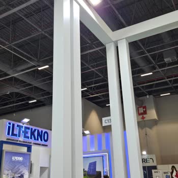 Bakyar Camı Düşen Projektör