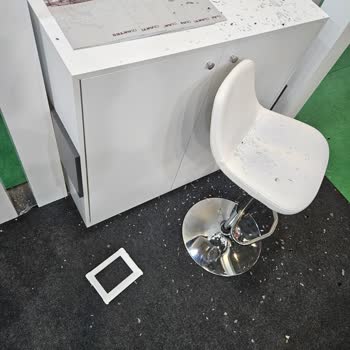 Bakyar Camı Düşen Projektör