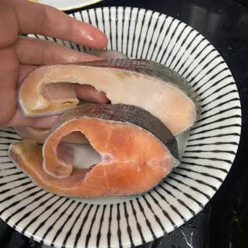 Erba Sea Food BİM Erbaa Somon Dilim Bozuk Balık