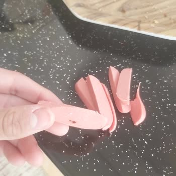 BİM Sosis Ten Böcek Çıktı