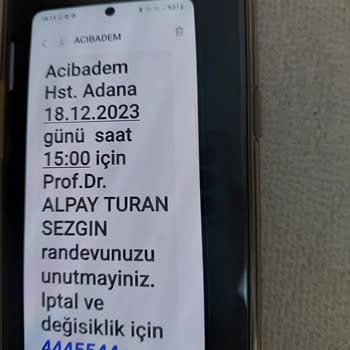 Acıbadem Hastanesi İşini Yapmayan Sekreter