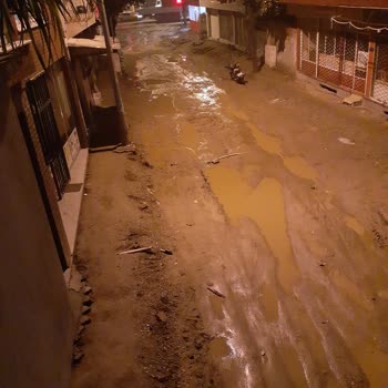Nazilli Belediyesi Yol Çalışmasını Bir Aya Yakın Bitirmediler.
