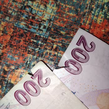 Yapı Kredi Bankası Bankamatiğin Yırtık Para Vermesi