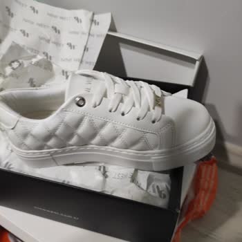 Nine West FLO Yanlış Ürün Gönderdi