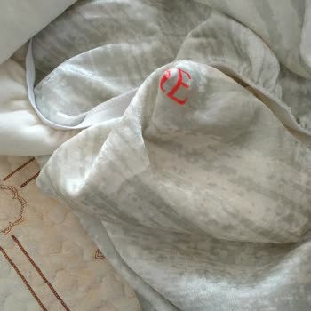 Meryemcee Home Yanlış Yollanan Halı Örtüsü