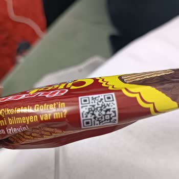 Ülker Çikolatalı Gofret İçinden Taş Gibi Bir Şey Çıktı