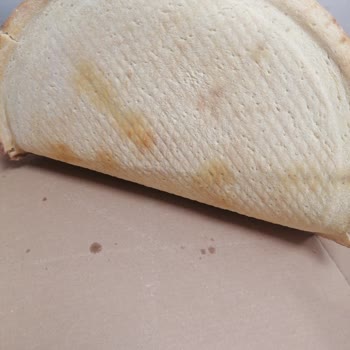 Pişmemiş Hamur PizzaLazza Demirtaş