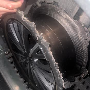 Chery Tiggo 8 Sıfır Aracımın Lastiği Gümledi Canımızı Zor Kurtardık...