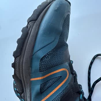 Cat-turkiye.com Boyner Cat Marka Ayakkabıyı Defolu Ve Kullanılmış Çamurlu Gönderdi