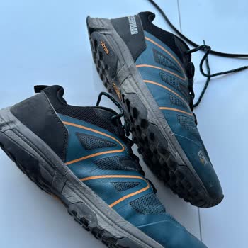 Cat-turkiye.com Boyner Cat Marka Ayakkabıyı Defolu Ve Kullanılmış Çamurlu Gönderdi