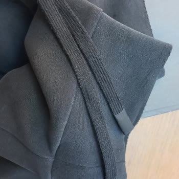 Oysho Giyim Sur Yapı Mağazasında Mağaza Müdür Yardımcısı Tavrı