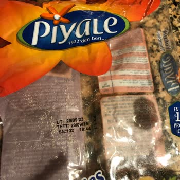 Piyale Yiyecek Bozulması Be Böceklenmesi