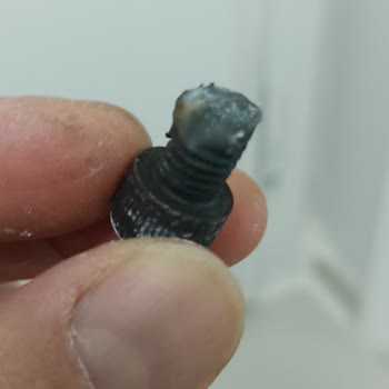 Formet Çelik Kapı Hüsranı Gecikme Ve Kusurlar