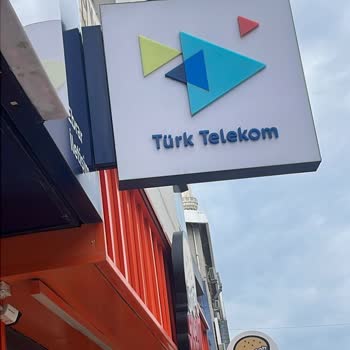 Maltepe Belediyesi Tabela Hasarı Giderme