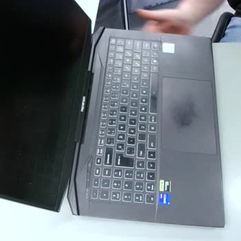 Monster Notebook Abra A7'de Kalıcı Ekran İzleri!
