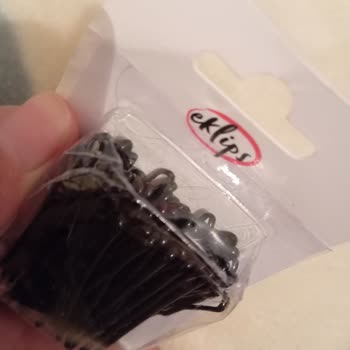 Gratis'te Aldığım Tokanın İçinden Saç Teli Çıktı