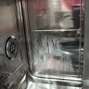 Bosch Bulaşık Makinesi İç Kısım Duvarları Islak Kalıyor