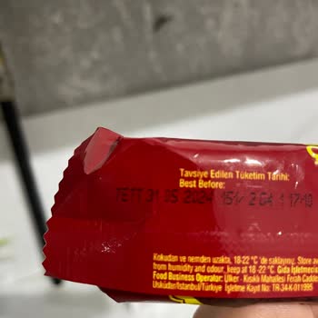 Ülker Çikolatalı Gofret Üstü Küflenmiş Gibi