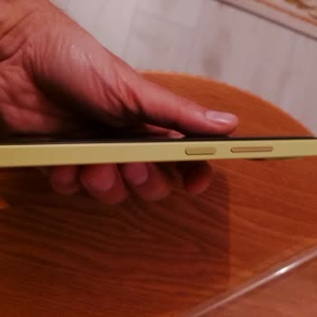 Reeder Telefon Tam Bir Pişmanlık