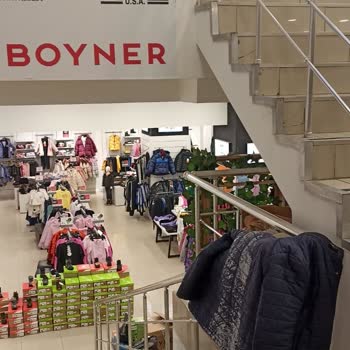 İlgisiz Bir Mağaza Boyner!