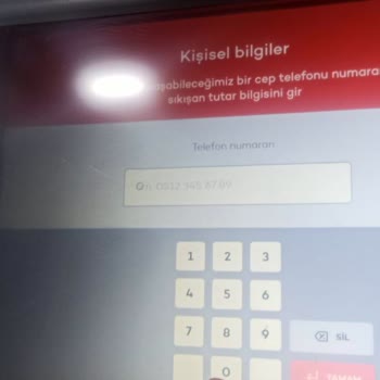 Akbank ATM'si Parama El Koydu