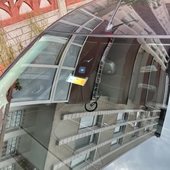 Olimpia Oto Camları Yetkili Serviste Ön Cam Değişimi Sonrası Yaşanan Sorun