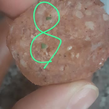 Torku Sucuk İçinden Çıkan Plastik