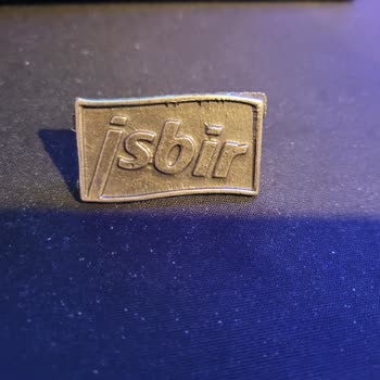 İşbir Yatak Tehlikeli Metal Marka Logo Uygulaması
