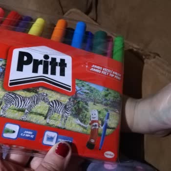 Pritt Keçeli Yıkanabilir Yazmasına Rağmen Yıkanmıyor