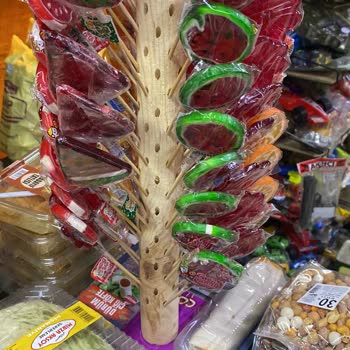 Harika Şekerleme Oyalıyor