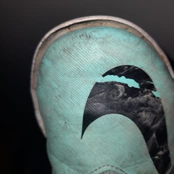 Nike Sattığın Ürünün Arkasında Ol