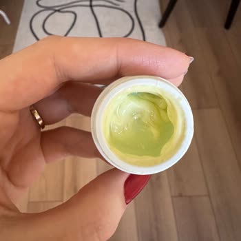 Kiehl's Avokado Göz Kremi Sulanmış