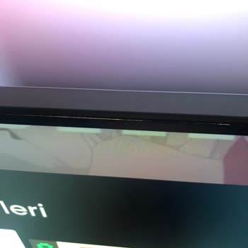 Philips TV Ekranda Işık Sızması