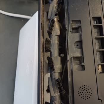 Hoover Ultra Vortex Yatak İplerini Söküyor