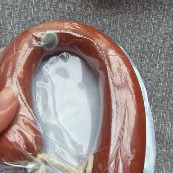 BİM'de Küflü Namet Sucuk