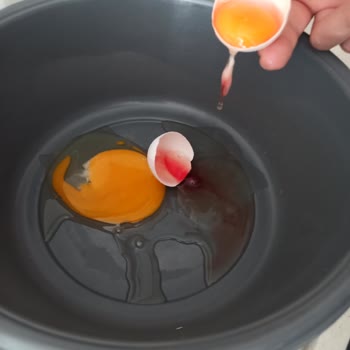 Enver Ağa Yumurta Kan İçeren Yumurtalar Ve Tüketici Şikayetleri