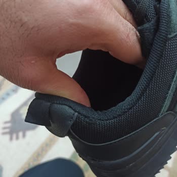 Lacoste Defolu Ayakkabı Sattı.