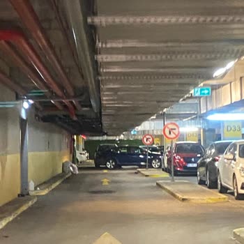 Tepe Nautilus AVM Nautilus AVM'nin Otopark Sorunu