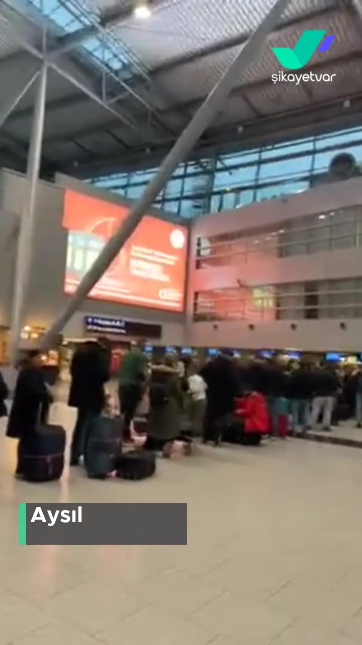 Sunexpress Hava Yolları Yazık Değil Mi Bize! videonun kapak resmi