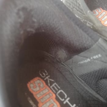Skechers Adına Utandım 4 Bin Tl Ayakkabı 2 Ayda Çöp Oldu