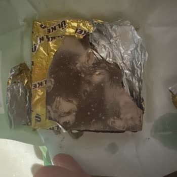 Ülker Kare Çikolata Bozuk Gönderim Ve İletişimsizlik