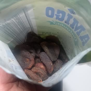 Şok Marketten Amigo Marka Kuru Kayısı Üzerindeki Toz Tabakası