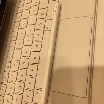 Troy Capitol Apple Pencil Ayıplı Ürün